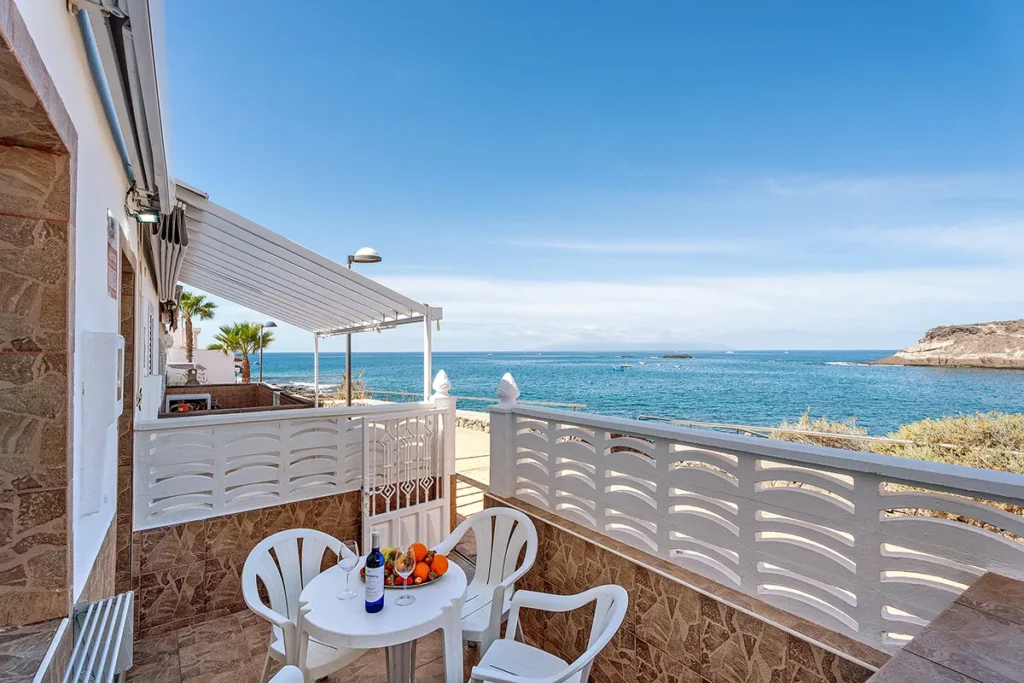 terraza y vista al mar casa pedro julio